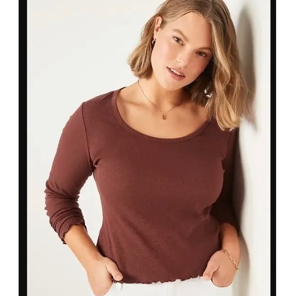 ✨3/$15✨ Old Navy Rusty Scoop Neck Long Sleeve Top - Picture 1 of 3
